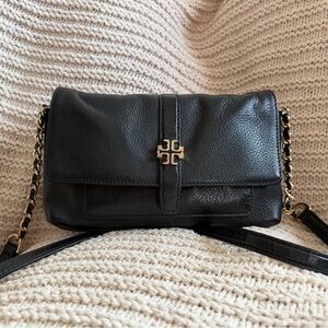 Chic Tory Burch Britten Convertible Crossbody Pebbled Leather & Gold Hardware